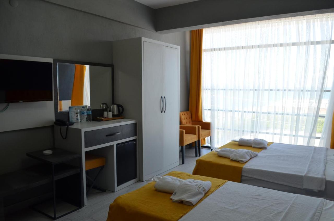 Lizbon Hotel Izmir Exterior photo